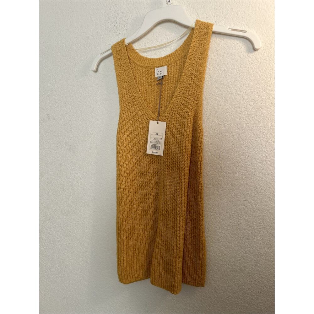 Lot Of 2 Women’s Sleeveless Tank Tops Sz XS NWT And NWOT